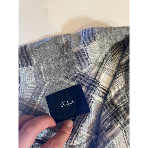 Gray plaid flannel - Picture 4 of 6